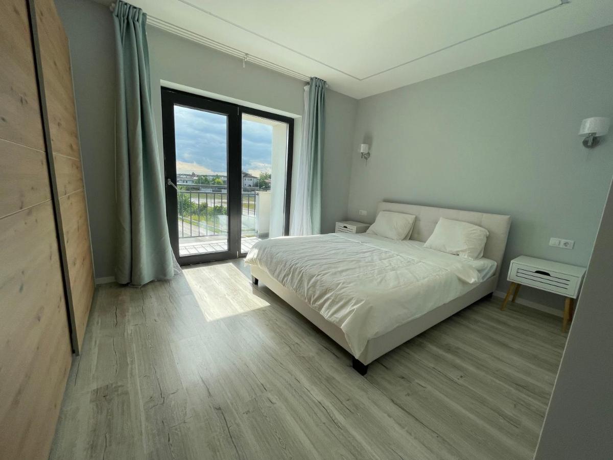 Noah Apartment Self Check-In Otopeni Exterior photo